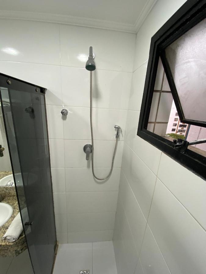Flat No Centro Gonzaga Proximo A Praia - Santos/Sp Santos  Kültér fotó